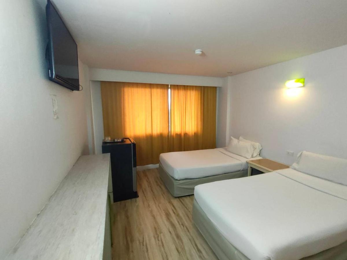 Intertower Hotel Sungai Kolok Esterno foto