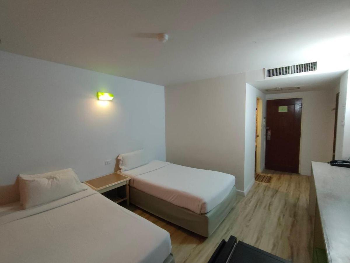 Intertower Hotel Sungai Kolok Esterno foto