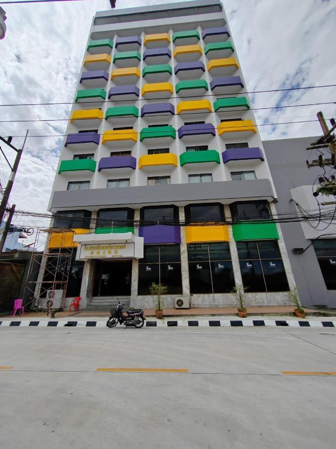 Intertower Hotel Sungai Kolok Esterno foto